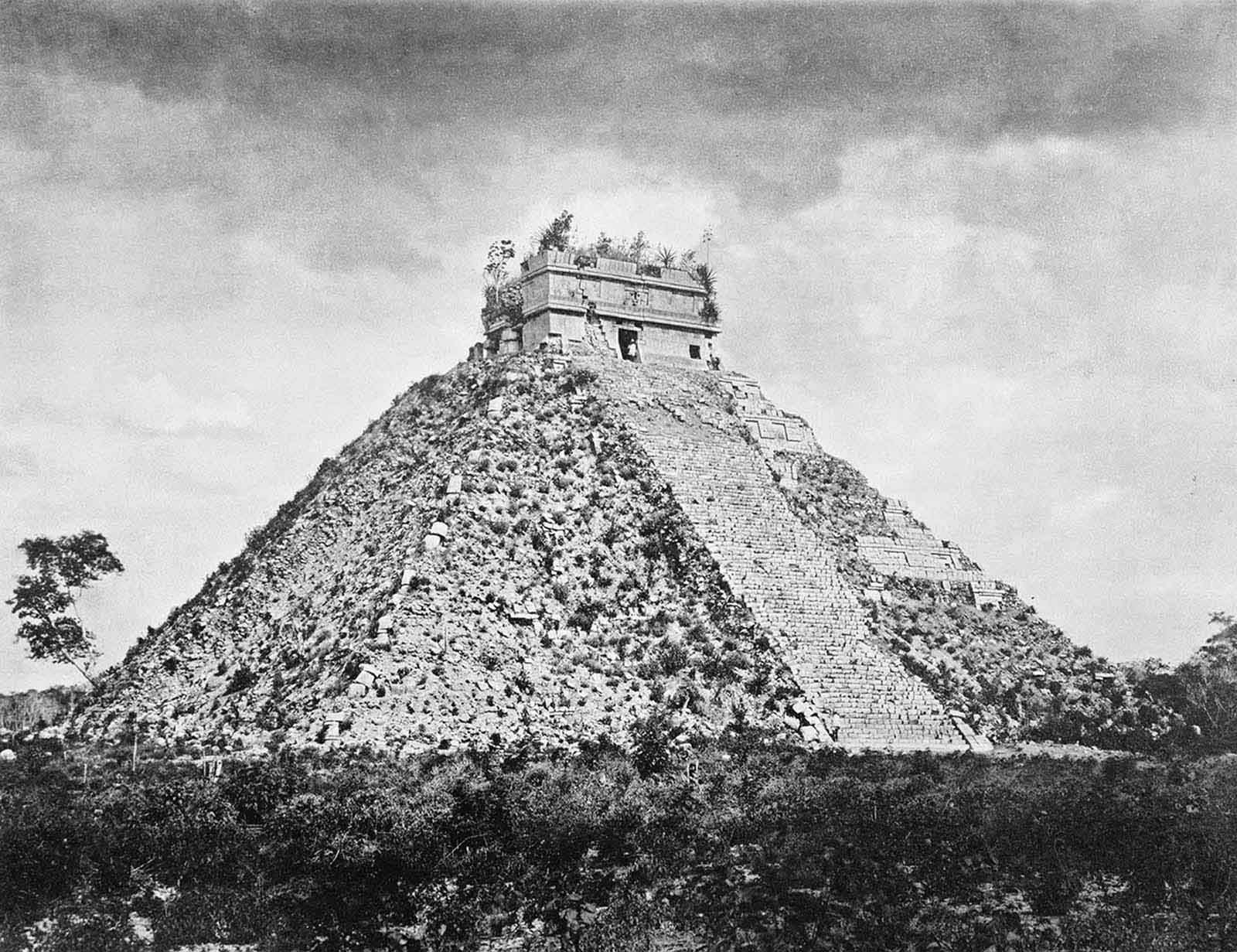vintage photos discovery maya ruins